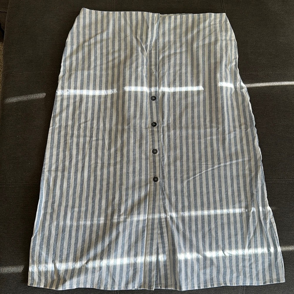Pacsun stripped skirt size L
